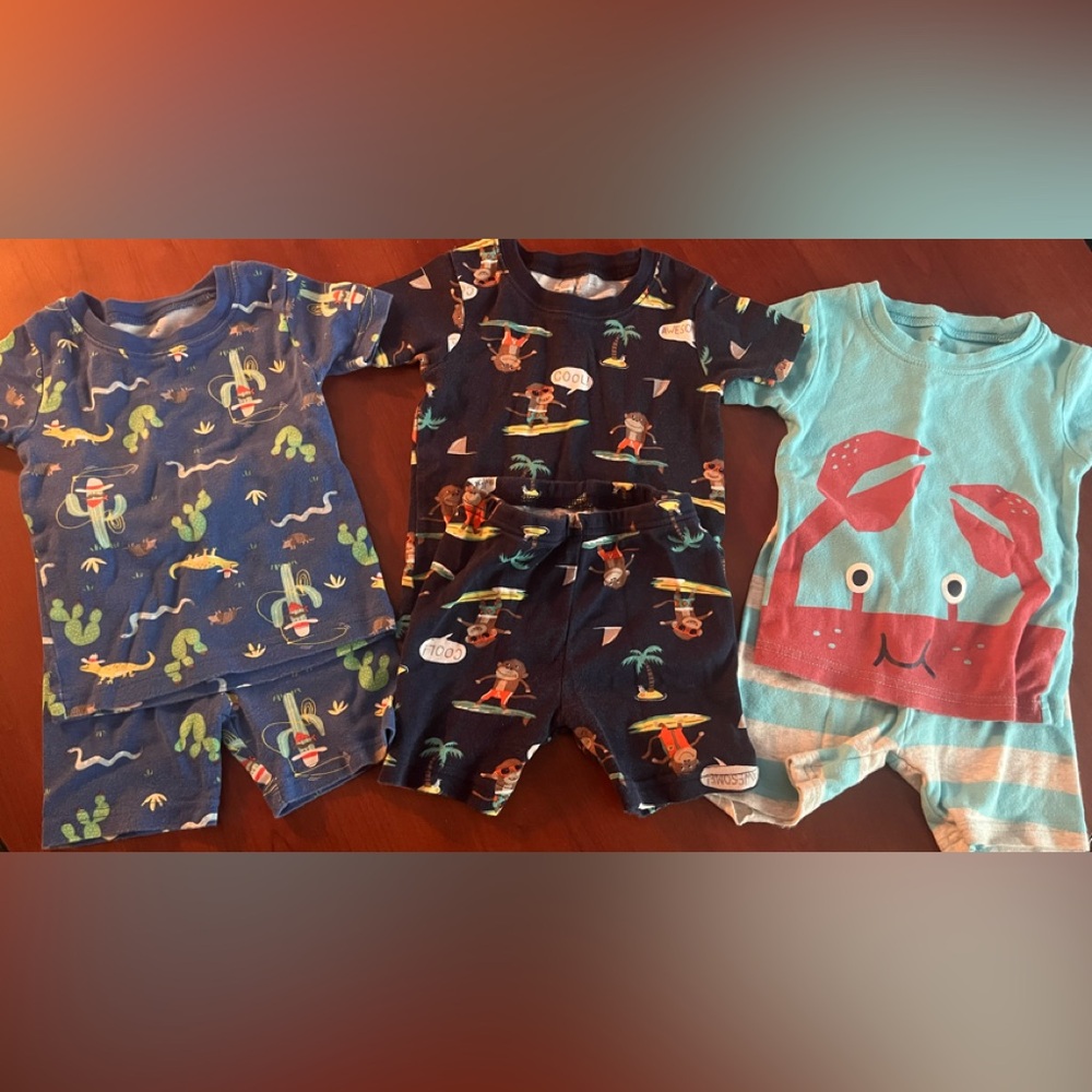 Lot of (3) 18 Months Boys Short PJ sets. Excellent Condition.